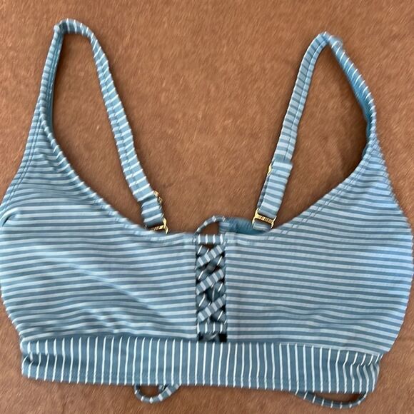❤️Xhilaration Blue striped 2 Piece bikini Swimsuit - Picture 2 of 7